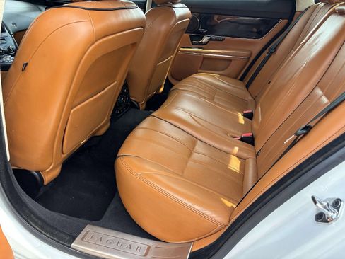Used 2013 Jaguar XJ AWD image 8