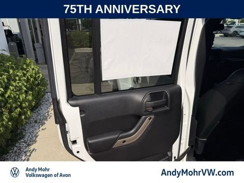 Used 2016 Jeep Wrangler Unlimited Sahara AWD/4WD image 18