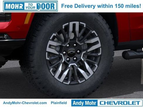 New 2026 Chevrolet Suburban Z71 w/ Comfort Package AWD/4WD image 11