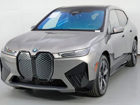 Used 2024 BMW iX xDrive50 w/ Sport Package image 55