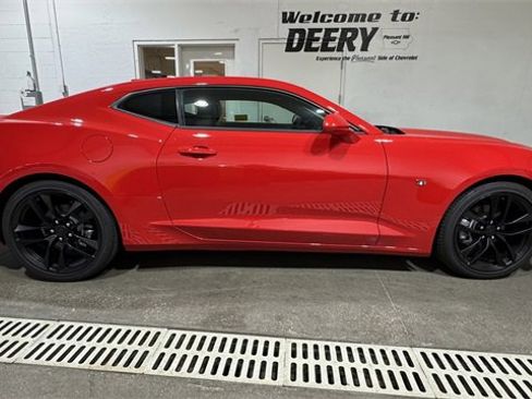 Used 2023 Chevrolet Camaro LT w/ RS Package image 9