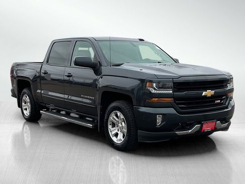 Used 2018 Chevrolet Silverado 1500 LT w/ All Star Edition image 7