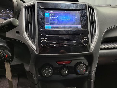 Used 2019 Subaru Crosstrek 2.0i Premium w/ Eyesight System AWD/4WD image 18