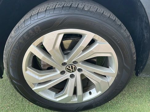 Used 2021 Volkswagen Atlas SE FWD image 47