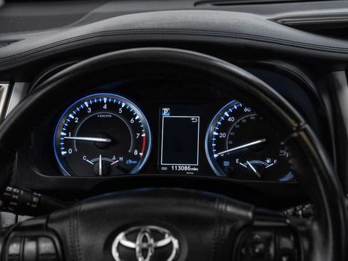 Used 2019 Toyota Highlander XLE image 15