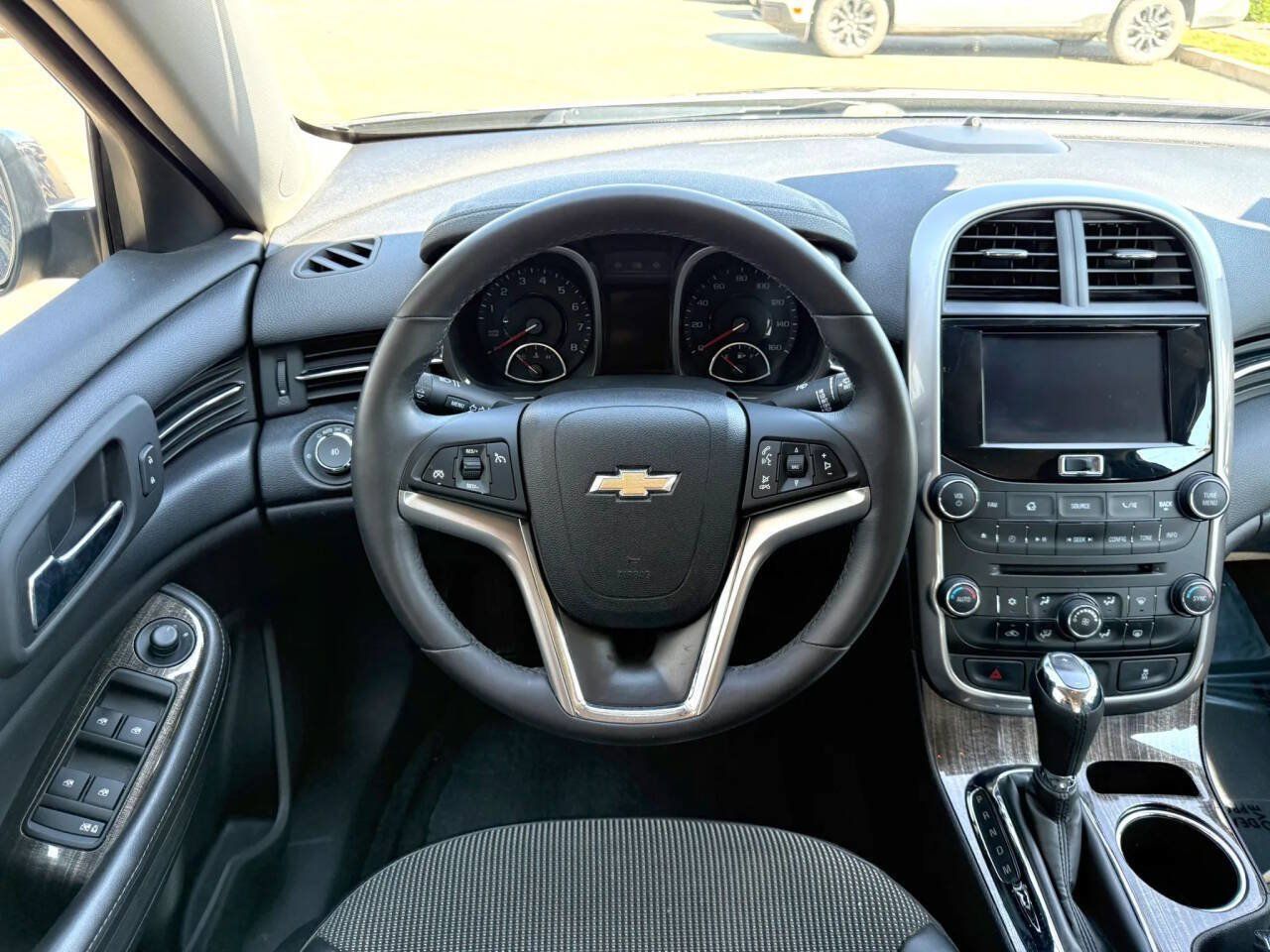 Used 2014 Chevrolet Malibu LT FWD image 16