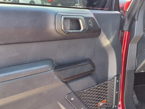 Used 2025 Ford Bronco Badlands AWD/4WD image 4