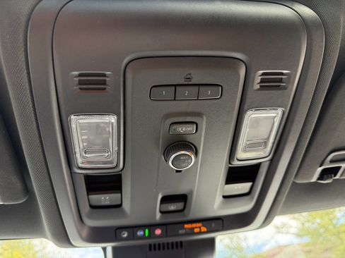 Used 2023 GMC Yukon XL SLT w/ Max Trailering Package image 32