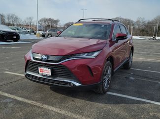 Used 2022 Toyota Venza Limited video 2