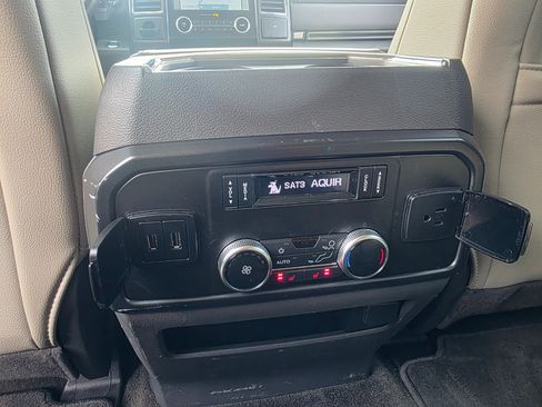 Used 2020 Ford Expedition Limited w/ Equipment Group 301A image 6