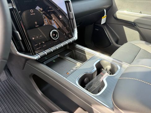 New 2026 GMC Acadia Elevation w/ Elevation Premium Package image 13