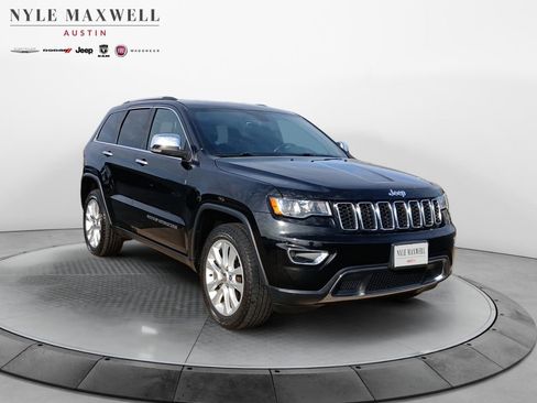 Used 2017 Jeep Grand Cherokee Limited w/ Trailer Tow Group IV AWD/4WD image 2