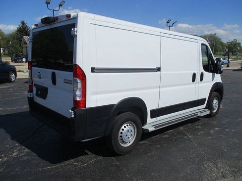 Used 2025 RAM ProMaster 2500 w/ U-Haul Equipment Group FWD image 5