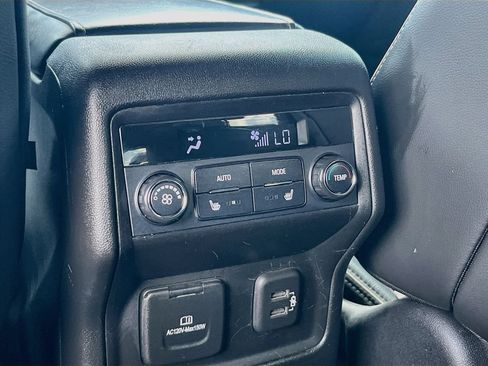 Used 2019 GMC Acadia Denali w/ Technology Package FWD image 27