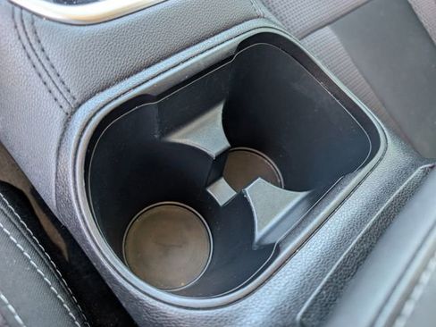 Used 2024 Subaru Outback Premium image 31