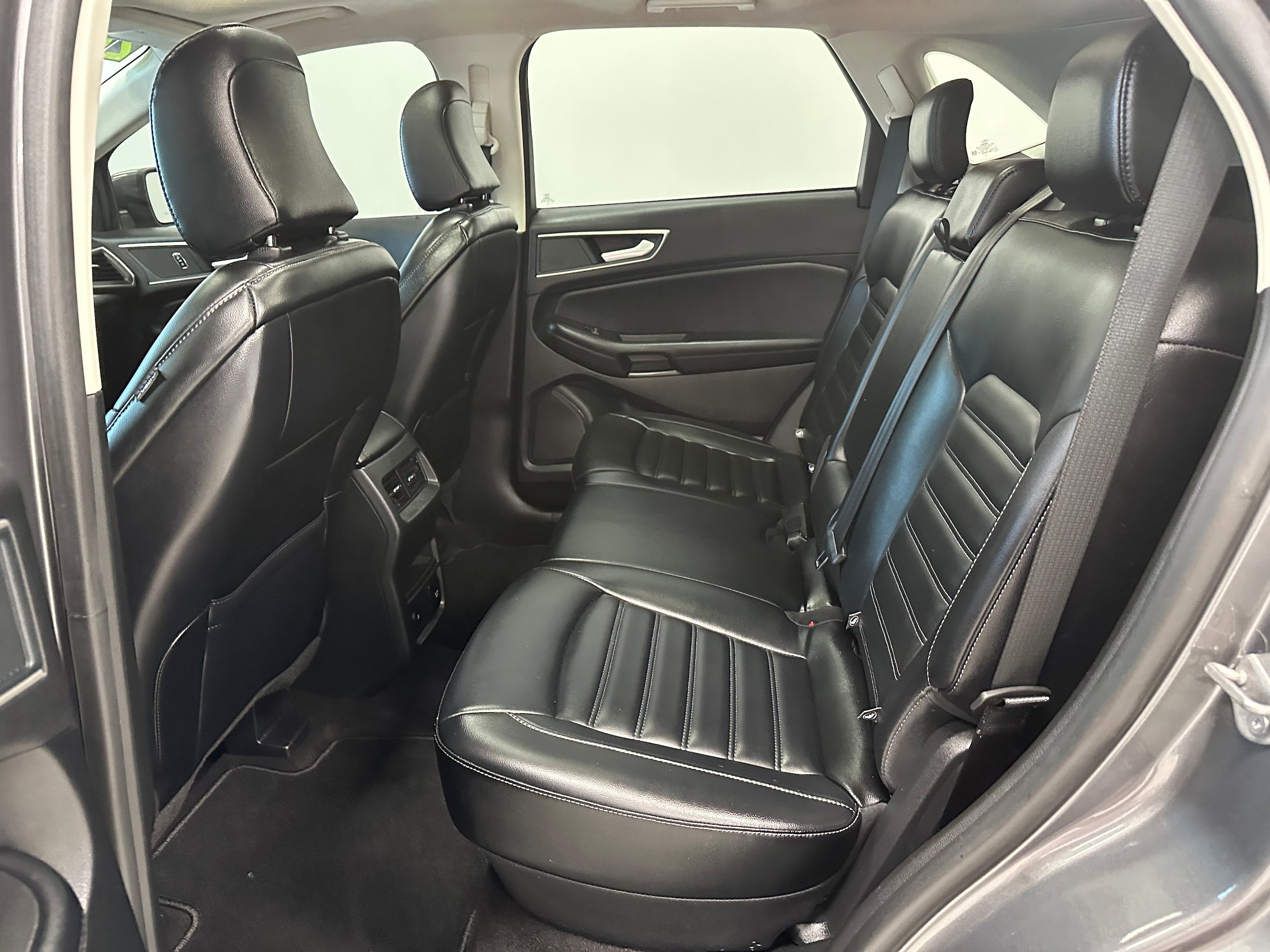 Used 2024 Ford Edge SEL w/ Convenience Package AWD/4WD image 12