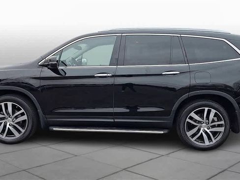 Used 2017 Honda Pilot Elite image 5