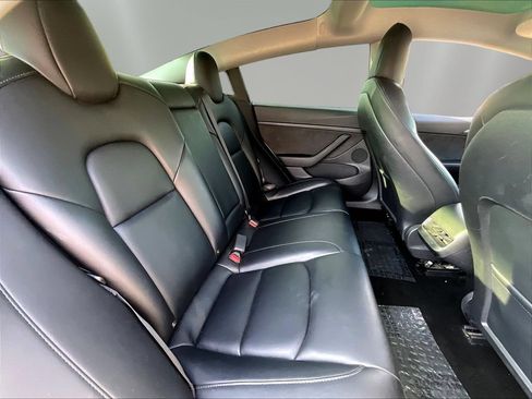 Used 2021 Tesla Model 3 Standard Range Plus RWD image 23