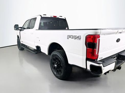 New 2026 Ford F350 Lariat w/ Black Appearance Package image 5