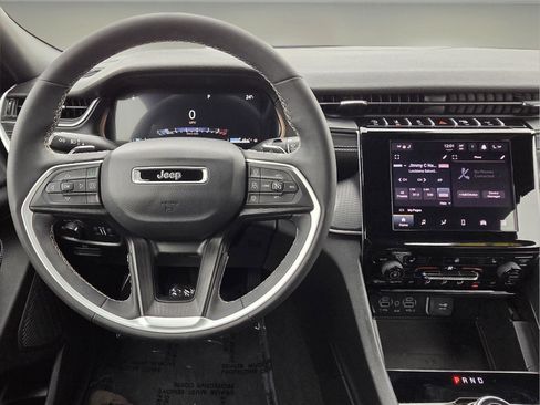 Used 2024 Jeep Grand Cherokee Altitude image 26