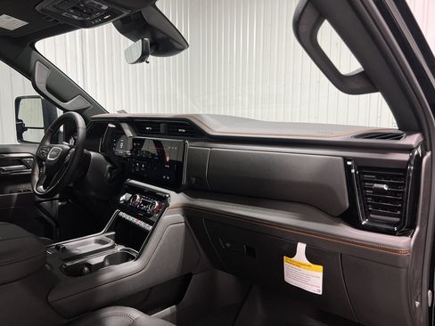 New 2025 GMC Sierra 2500 AT4 w/ AT4 Premium Plus Package image 28