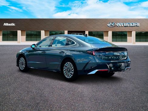 Used 2025 Hyundai Sonata SEL FWD image 5