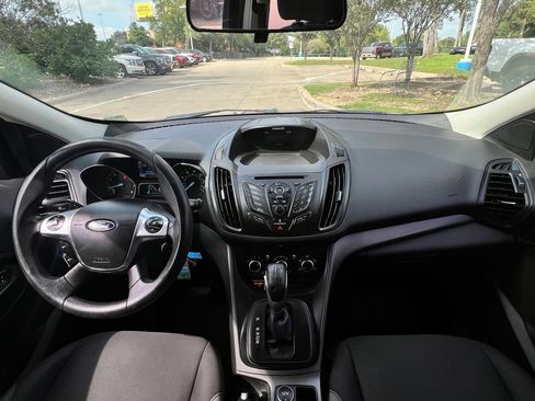 Used 2016 Ford Escape S FWD image 10