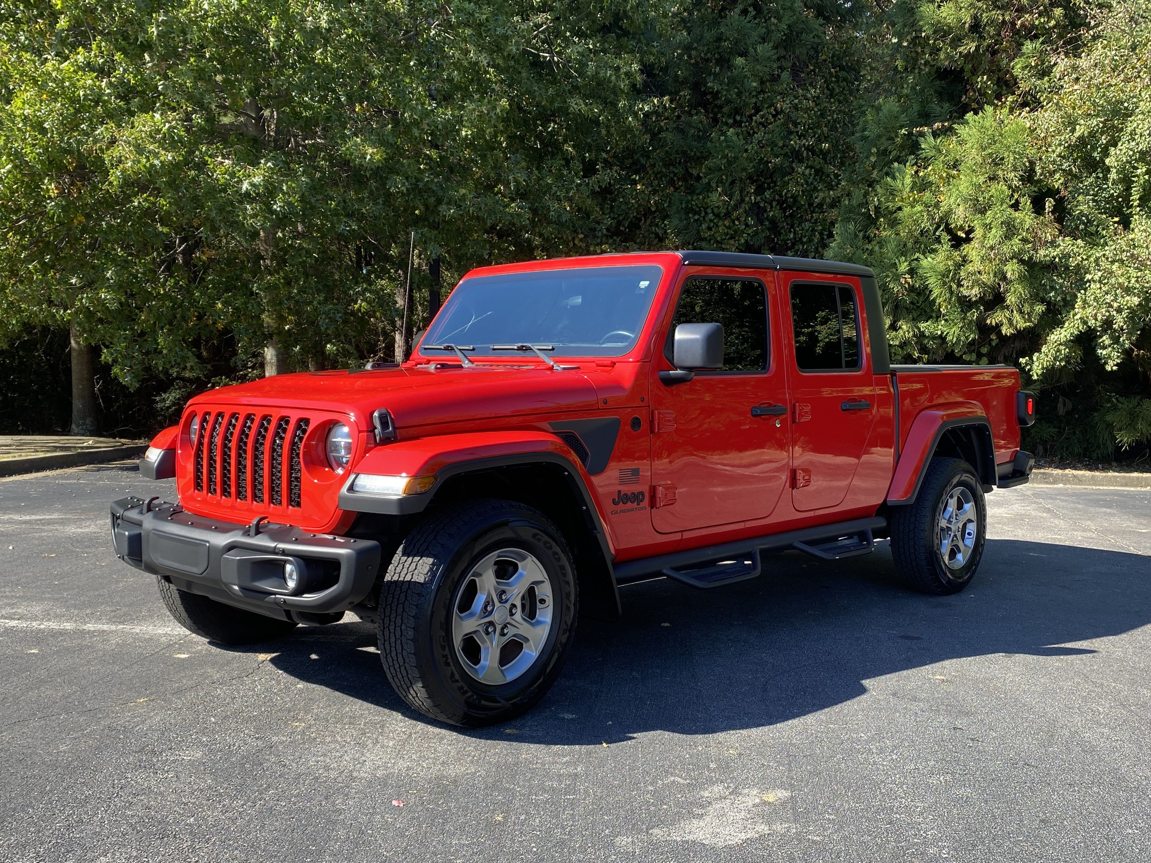 Used 2021 Jeep Gladiator Sport AWD/4WD image 5