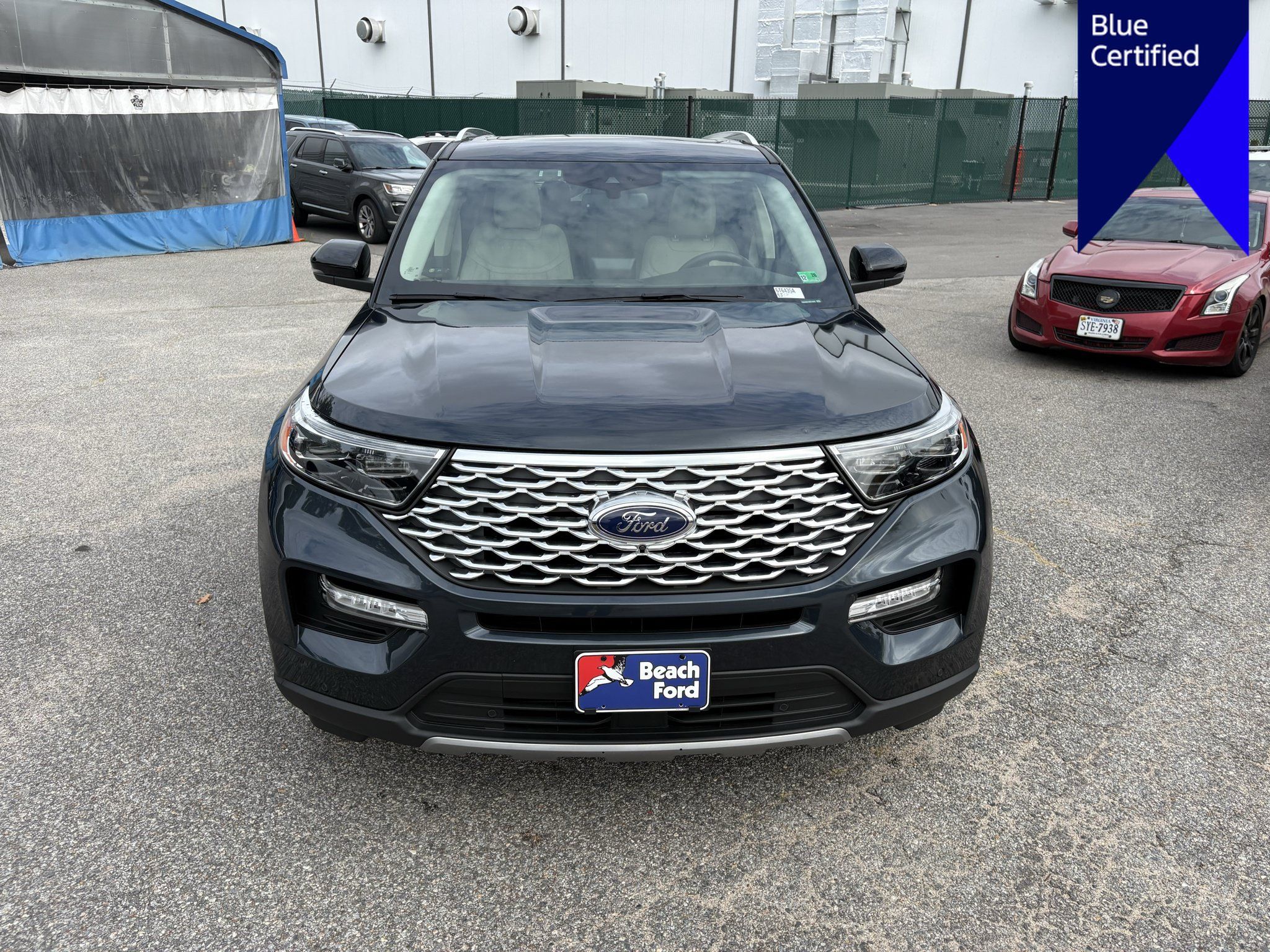 Used 2022 Ford Explorer Platinum w/ Equipment Group 601A AWD/4WD image 2