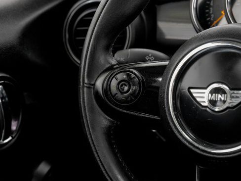 Used 2016 MINI Cooper 4-Door Hardtop FWD image 15