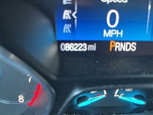 Used 2018 Ford Escape Titanium w/ Ford Safe & Smart Package image 14