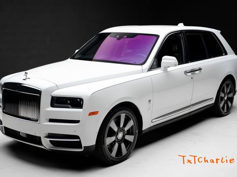 Used 2024 Rolls-Royce Cullinan w/ Cullinan Package AWD/4WD image 1