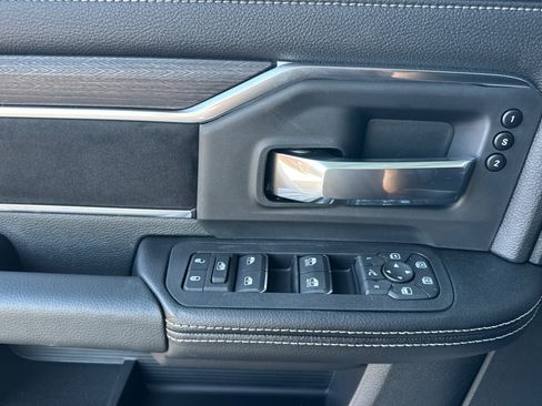New 2026 RAM 2500 Laramie w/ Night Edition AWD/4WD image 10