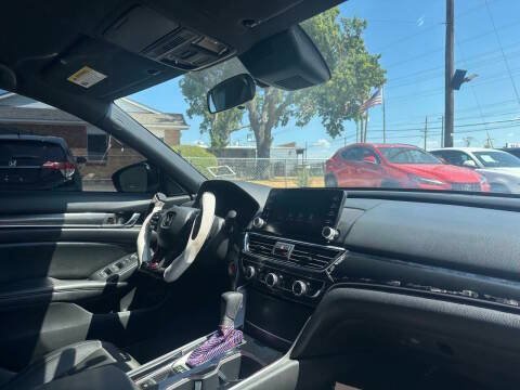 Used 2019 Honda Accord Sport image 12