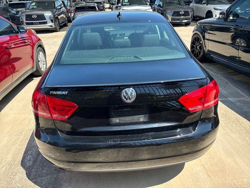 Used 2013 Volkswagen Passat 2.5 S FWD image 15
