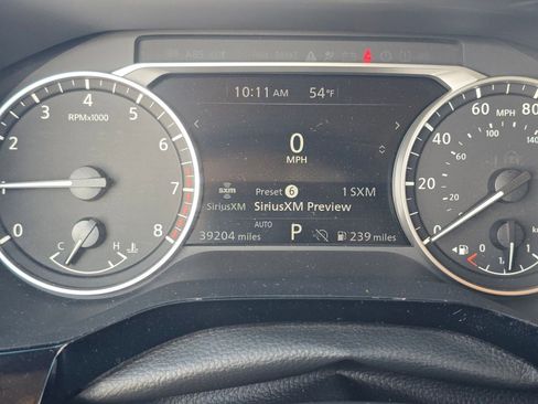 Used 2024 Nissan Pathfinder SV w/ SV Premium Package image 19