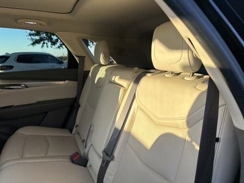 Used 2019 Cadillac XT5 Luxury image 19