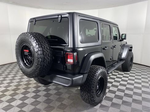 Used 2022 Jeep Wrangler Unlimited Sport AWD/4WD image 8