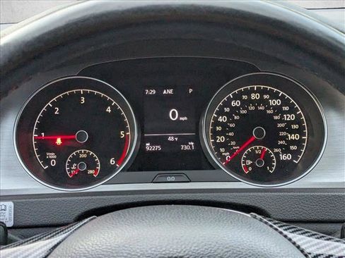 Used 2015 Volkswagen Golf TDI SE image 3