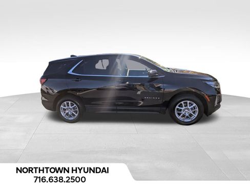 Used 2024 Chevrolet Equinox LT image 2