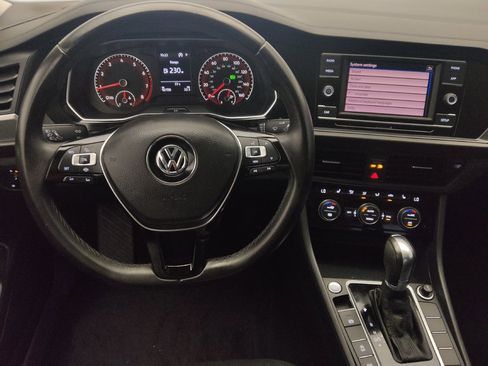 Used 2019 Volkswagen Jetta SE FWD image 22