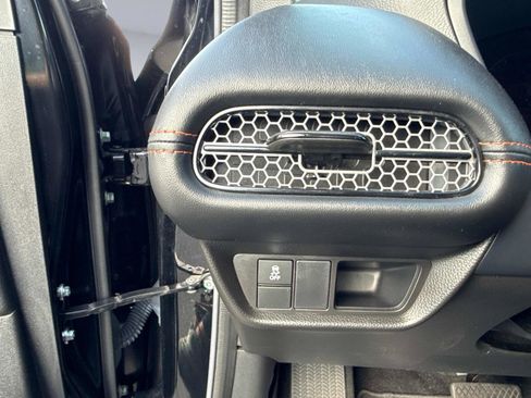 Certified 2024 Honda HR-V Sport image 31