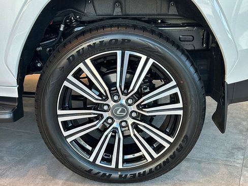 New 2026 Lexus LX 600 4WD w/ Luxury Package image 27