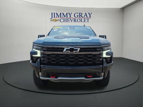 Used 2024 Chevrolet Silverado 1500 ZR2 w/ Technology Package AWD/4WD image 8