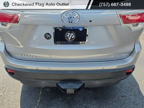 Used 2016 Toyota Highlander Limited Platinum AWD/4WD image 17