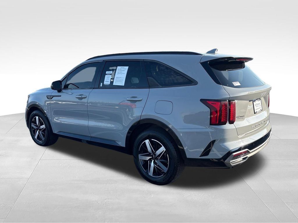 Used 2022 Kia Sorento EX w/ Panoramic Sunroof Package FWD image 4