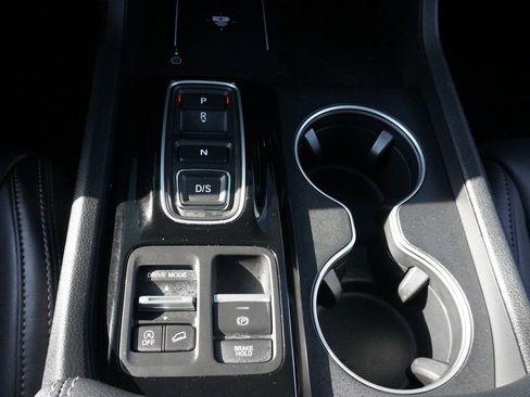 Used 2025 Honda Pilot Touring image 58