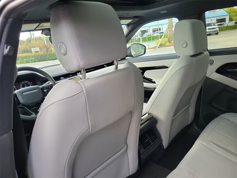 New 2026 Land Rover Range Rover Evoque S image 17