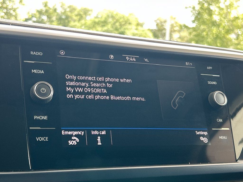 Certified 2023 Volkswagen Taos SE FWD image 20