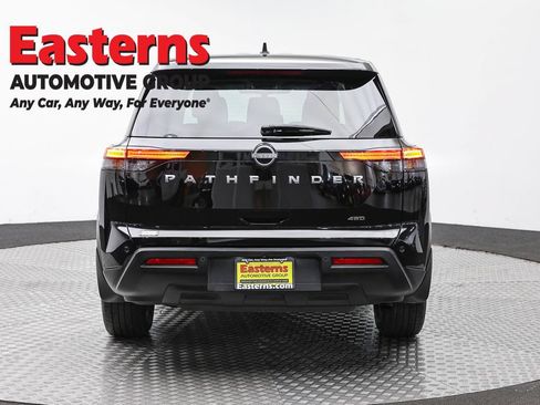 Used 2024 Nissan Pathfinder S AWD/4WD image 6